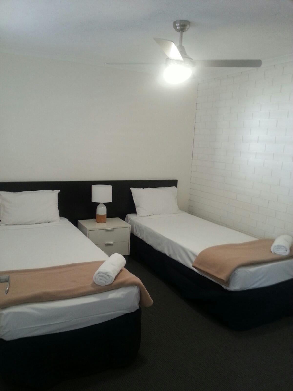 Broadbeach Travel Inn Apartments Χρυσή Ακτή Εξωτερικό φωτογραφία