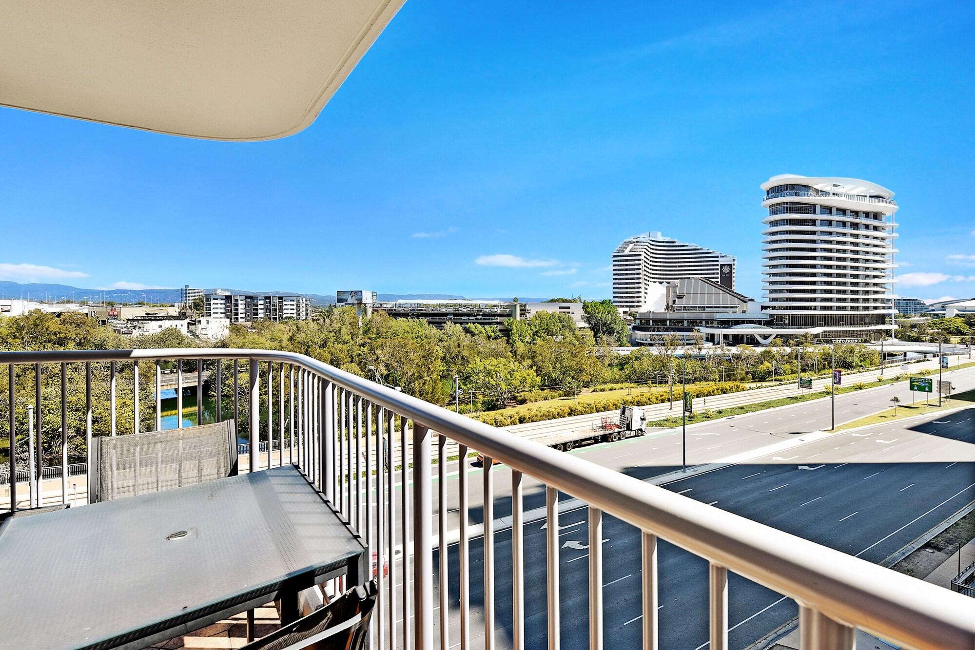 Broadbeach Travel Inn Apartments Χρυσή Ακτή Εξωτερικό φωτογραφία