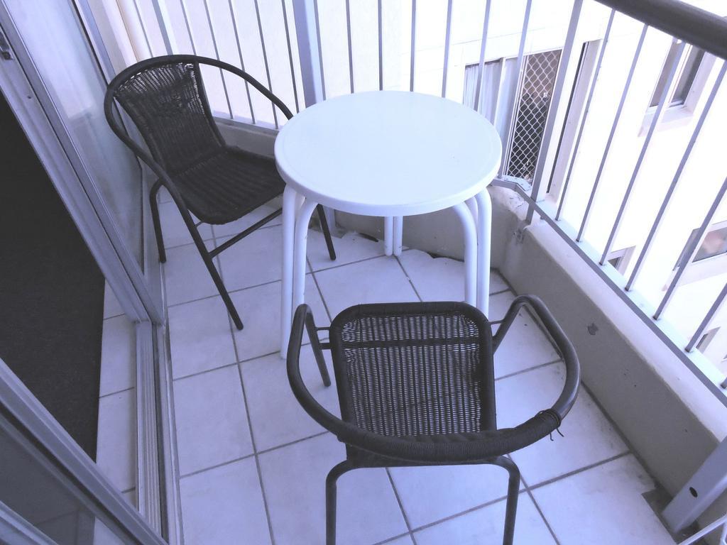 Broadbeach Travel Inn Apartments Χρυσή Ακτή Εξωτερικό φωτογραφία